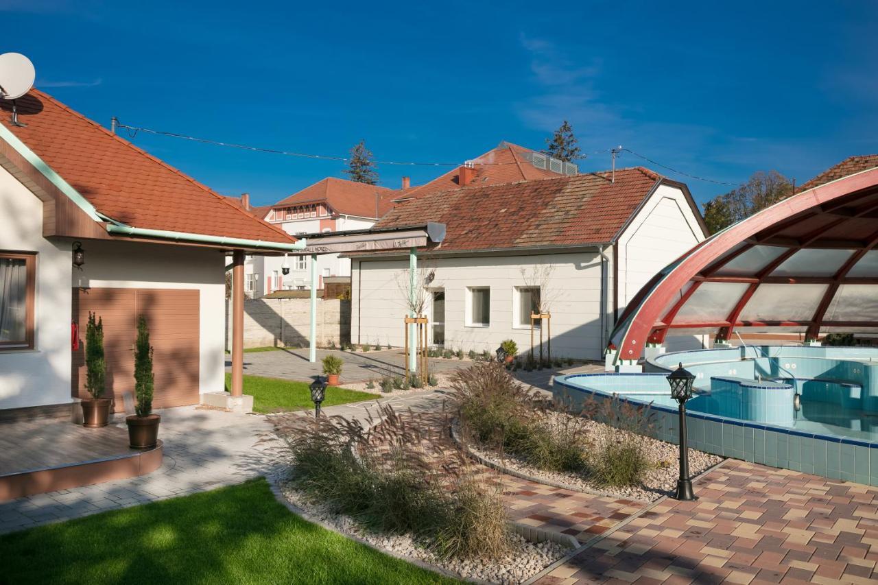 Aquasol Resort Mosonmagyarovar Bagian luar foto